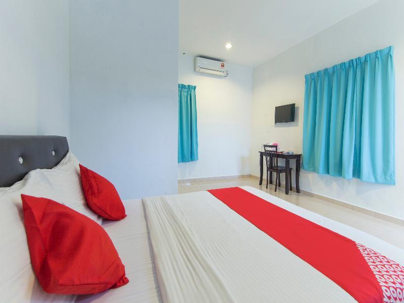 Alpha Motel Pantai Cenang  Exterior photo